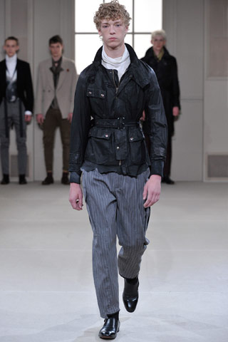 Alexander McQueen / - 2011